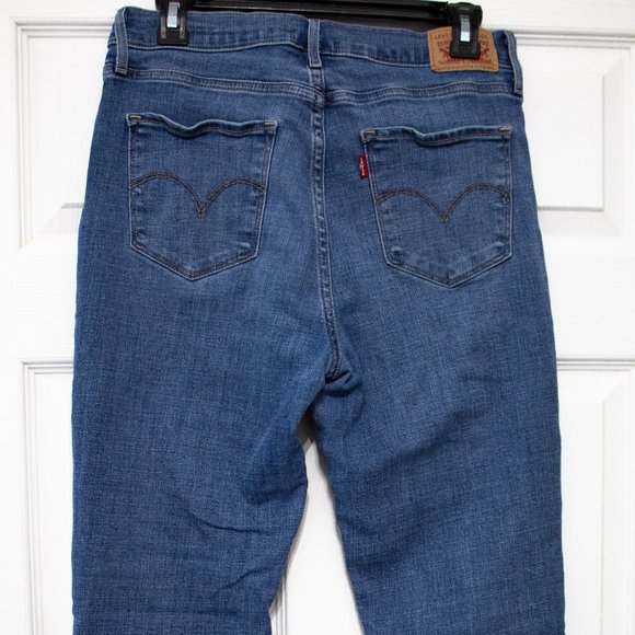 Levi's 724 HIGH RISE STRAIGHT WOMEN'S JEANS - Picture 3 of 6